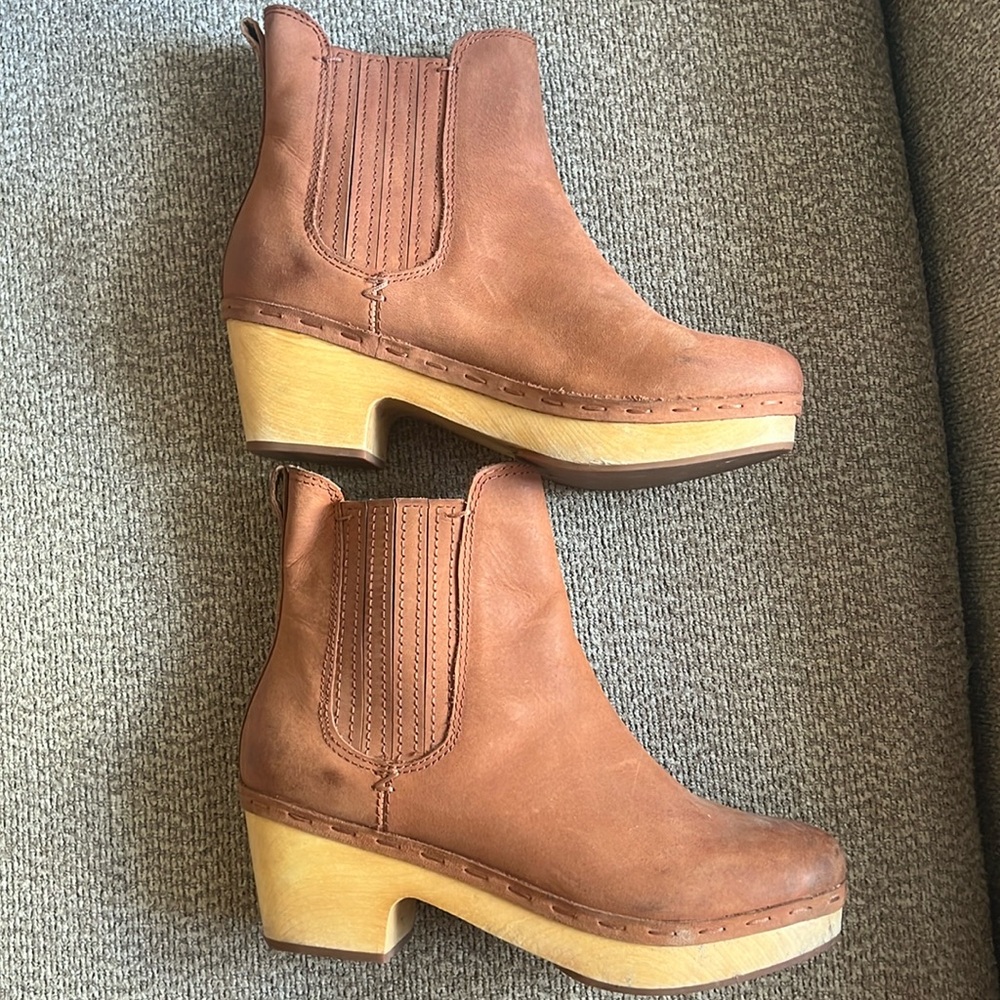 Frye Millie Platform Clog Chelsea Boot